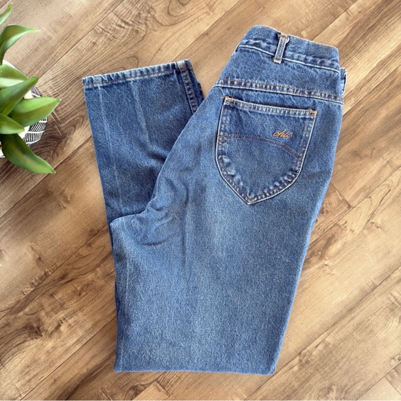 chic Denim - Vintage CHIC 1980’s denim mom jeans size 32